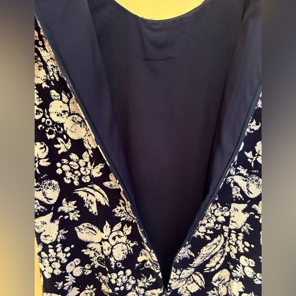 Talbots Mixed Fruit Textured Dress Size 12 Navy and White - Picture 6 of 9